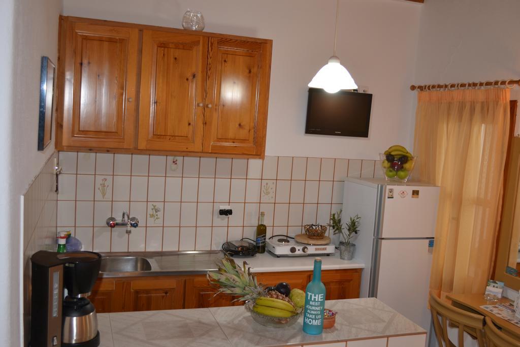 Studios Flora Manos Platys Gialos  Екстериор снимка